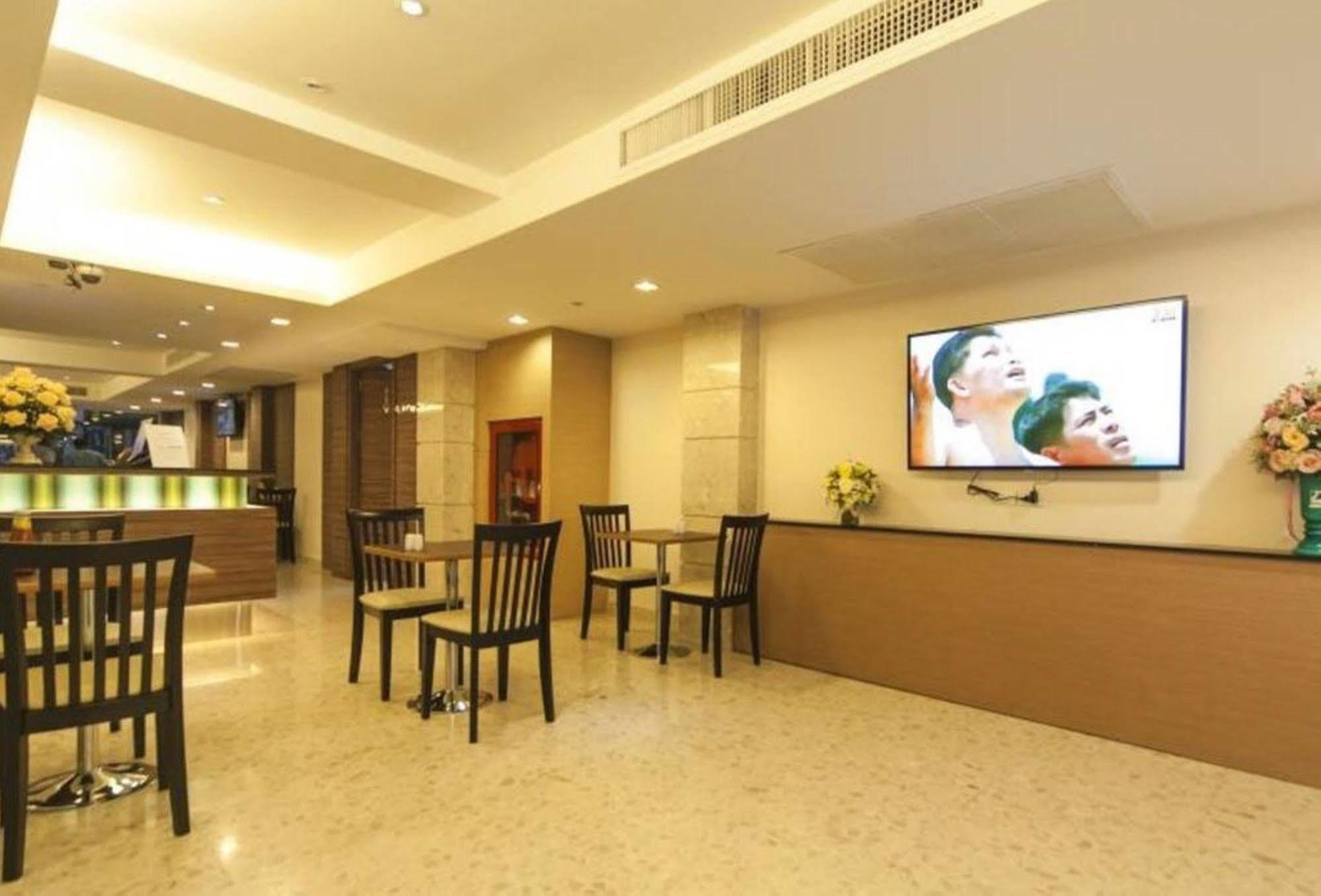 Gateway Hotel Pratunam Bangkok Dış mekan fotoğraf